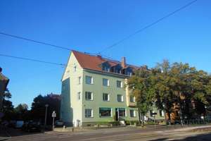 Familienwohnung mit separaten Zimmern, Küche mit Balkon mit Blick ins Grüne!