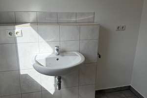 **STADTHAUS IN HH-SÜLLDORF** - 3 Zimmer, ca.80 qm,Terrasse, Stellpl. – Sülldorfer Landstr. 112H, 22589 Sülldorf, Hamburg – Vorschaubild 7