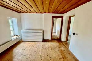 Wohnen im Grünen! 
Landhaus mit 6 Zimmern und großem Grundstück nahe Simbach am Inn – Die vollständige Adresse der Immobilie erhältst du vom Anbieter., 94166 Stubenberg – Vorschaubild 5