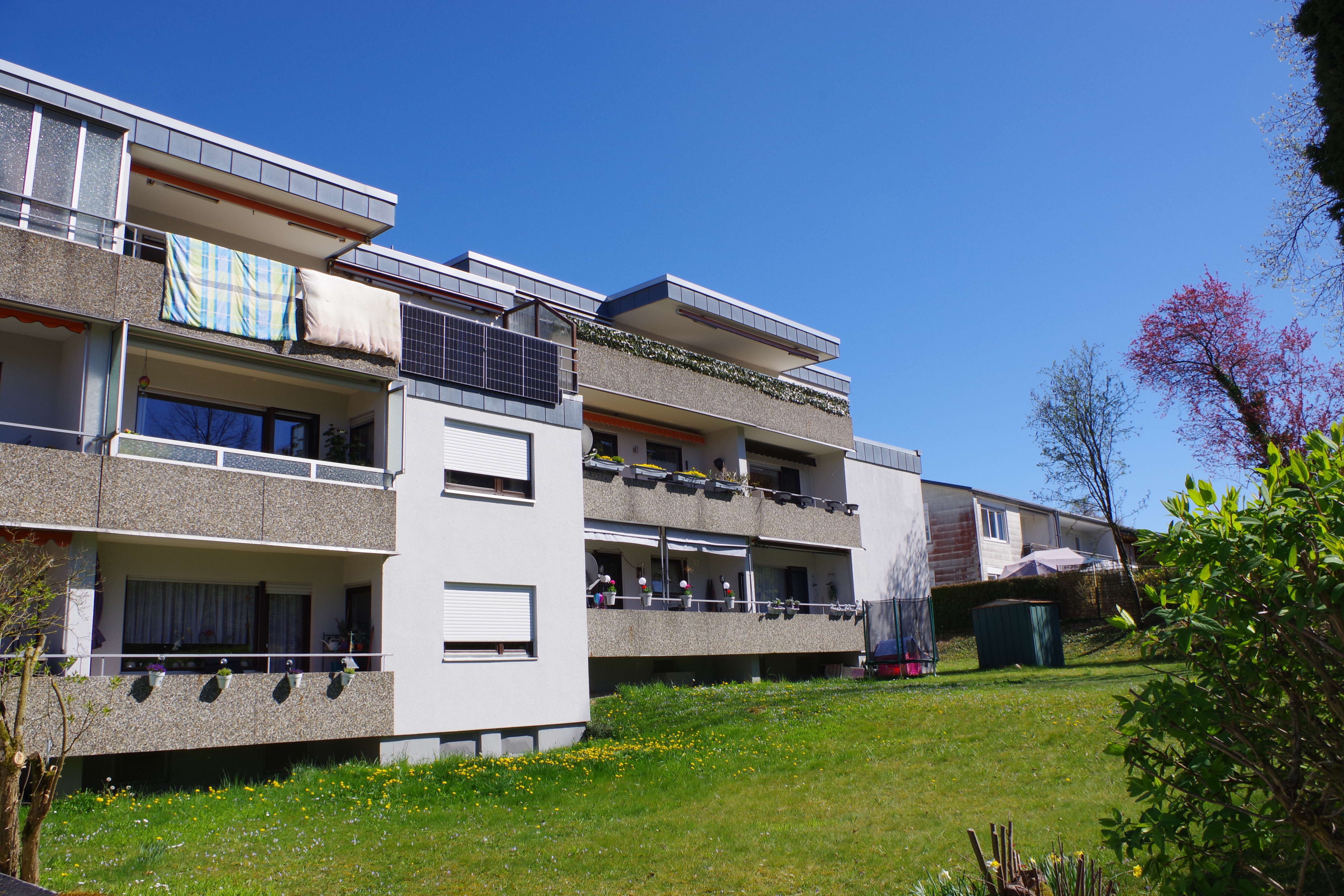 2-Zimmer-Wohnung mit Westbalkon und Einzelgarage im 1. Obergeschoss, Heilbronn Kreis – Bild 1