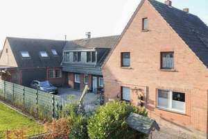Mehrgenerationenhaus in grüner ruhiger Lage von Alpen-Veen – Die vollständige Adresse der Immobilie erhältst du vom Anbieter., 46519 Alpen – Vorschaubild 1