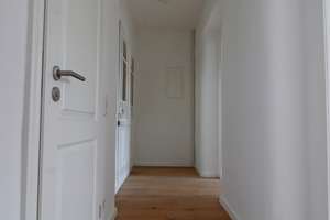 Komplett kernsanierte  hochwertige Altbauwohnung - inkl. neuer Einbauküche, Bad  und Balkon – Hildener Str. 23, 40593 Benrath, Düsseldorf – Vorschaubild 6