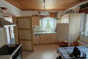 Charmantes Einfamilienhaus mit 650 m² Grundstück, Doppelgarage und freiem Blick ins Grüne – 93057 Sallern-Gallingkofen, Regensburg – Vorschaubild 7