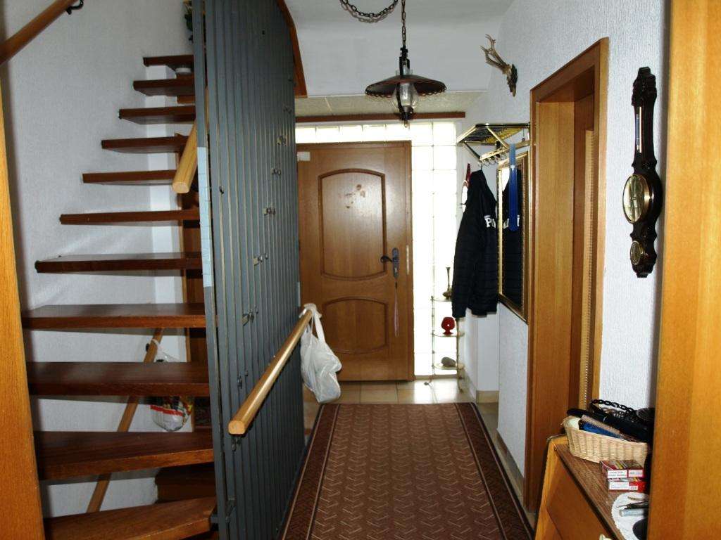 Immobilie in Bad Wildungen - Gepflegtes Einfamilienhaus mit Garage in Bad Wildungen - Bild 2