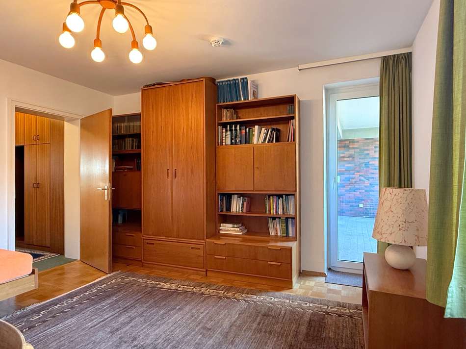 Zimmer mit Zugang zur Loggia