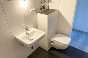 Schöner Wohnen auf 2 Ebenen! Renovierte 5 Zimmer, 2 Bäder, Loggia, gute Raumaufteilung, Abstellraum – Gropiusweg 15, 44801 Querenburg, Bochum – Vorschaubild 8