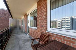 Luxuriöse möblierte 3-Zimmer Wohnung mit Garage und 2 Balkonen in Düsseldorf-Gerresheim – Josef-Neuberger-Straße 31, 40625 Gerresheim, Düsseldorf – Vorschaubild 12