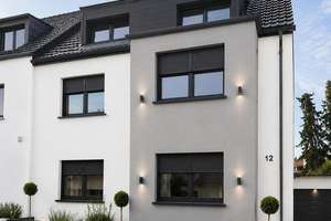 Almenhof · Erstbezug 2026 · 3-Zi-Wohnung im DG mit sonnigem SW-Balkon · KFW 55EE