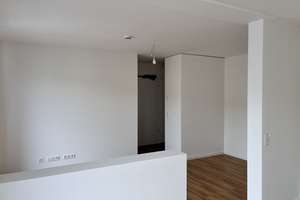 Neubau // Individuelle 1-Zimmer-Wohnung im Erstbezug mit Dachterrasse – Hagedornstraße 96, 12487 Johannisthal, Berlin – Vorschaubild 3