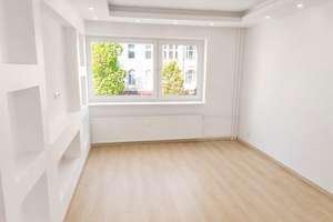 Saniert, mit Balkon und Pkw-Stellplatz
-nahe Savignyplatz und Ku´damm im Wielandkiez- – Die vollständige Adresse der Immobilie erhältst du vom Anbieter., 10625 Charlottenburg, Berlin – Vorschaubild 3