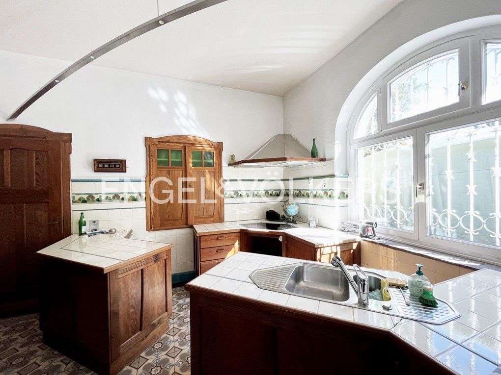 Immobilie in Kreuztal - Historische & denkmalgeschützte Jugendstilvilla mit Parkanlage - Bild 1