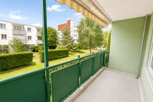 Viel Platz für Ihre Zukunft – attraktive 4-Zimmer-Wohnung in gepflegter Anlage! – 80939 Am Hart, München – Vorschaubild 2