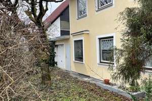Brück Immobilien - Renovierungsbedürftiges Einfamilienhaus in sonniger Parklage