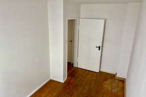 Freundliche 3-Zimmer-HochparWohnung mit Balkon in Nürnberg-Johannis – ideal für 2er-WG! – Sandratstr 29, 90419 St. Johannis, Nürnberg – Vorschaubild 11