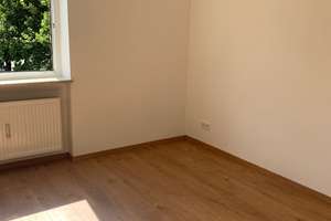 Erstbezug nach Renovation: 2-Zi-Wohnung mit Balkon & Einbauküche, M-Hirschgarten (unbefristet) – Wotanstraße 40, 80639 Nymphenburg, München – Vorschaubild 17