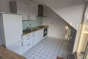 Charmantes Penthouse mit Balkon in zentraler Innenstadtlage – Die vollständige Adresse der Immobilie erhältst du vom Anbieter., 41236 Rheydt, Mönchengladbach – Vorschaubild 2