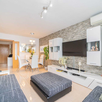 SPEKTAKULÄRE WOHNUNG IN BESTER LAGE VON VALDEMORO HOSPITAL