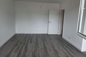 Schöne und komplett sanierte 3,5 Zimmer Wohnung in DU-Großenbaum mit 2 Balkonen – Angermunderstr. 85, 47269 Großenbaum, Duisburg – Vorschaubild 2
