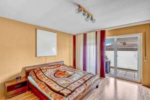 Gepflegter Bungalow mit Westterrasse in ruhiger Lage von Pyrbaum – zeitnah bezugsfrei! – Die vollständige Adresse der Immobilie erhältst du vom Anbieter., 90602 Pyrbaum – Vorschaubild 6