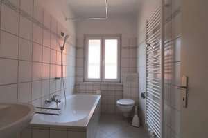 Schöne, helle 3-Zimmer-Wohnung mit überdachtem Balkon und Garage  in Wiesbaden Sonnenberg – Danziger Str. 76, 65191 Sonnenberg, Wiesbaden – Vorschaubild 7