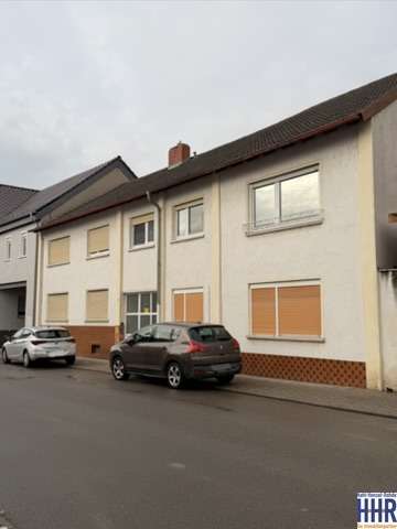 Provisionsfreies 4-Familienhaus mit Entwicklungspotenzial in Bürstadt-Bobstadt, Bergstraße Kreis – Bild 1