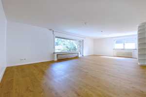 Düsseldorf-Lörick ruft! Traumhaus mit Garten, Balkon & viel Komfort! – Oberlöricker Straße 366, 40547 Düsseldorf – Vorschaubild 3