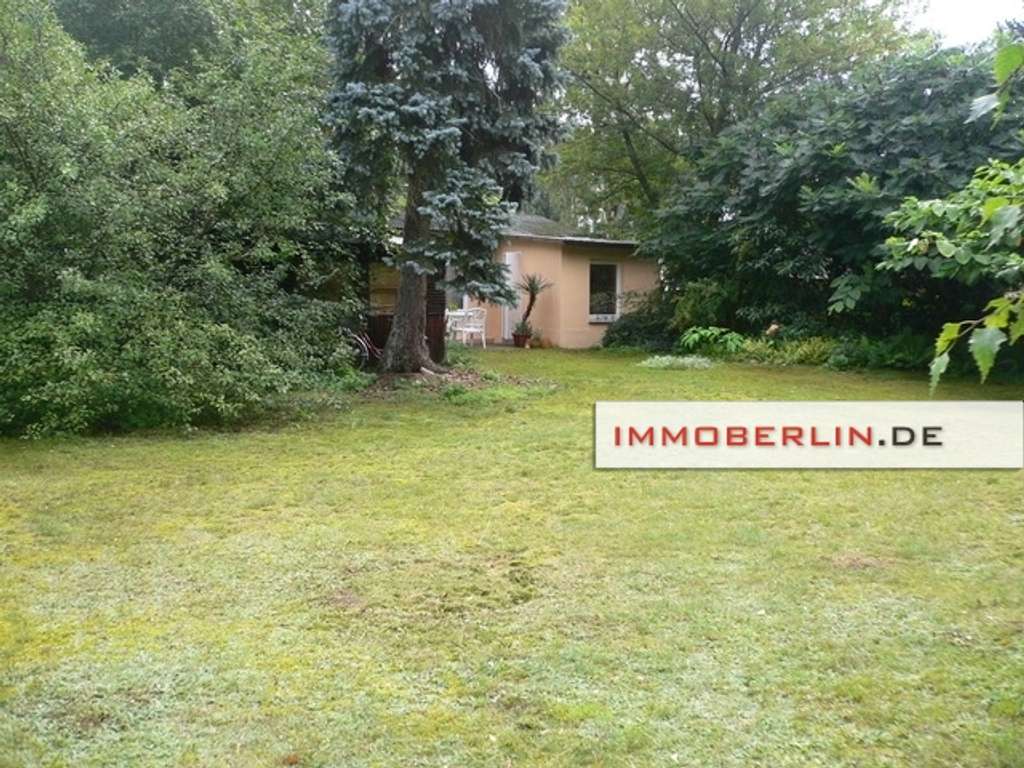 IMMOBERLIN.DE - Wunderbares Baugrundstück am Wald