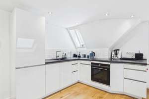 Ein Unikat in Stadtamhof – Historischer Charme trifft modernen Luxus mit Dachterrasse & Küche! – 93059 Stadtamhof, Regensburg – Vorschaubild 12