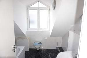 Charmante, sonnige 2-Zimmer-DG-Wohnung mit EBK in Bestlage von Allach – Hauseggerstr.  8, 80999 Untermenzing, München – Vorschaubild 8