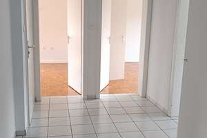 Helle 4-Zimmer-Wohnung mit Balkon in ruhiger Lage von Leverkusen-Opladen – Befristet bis 03/2027 – Die vollständige Adresse der Immobilie erhältst du vom Anbieter., 51379 Opladen, Leverkusen – Vorschaubild 7