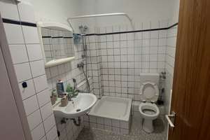 2-Zimmer-Wohnung mit Einbauküche & Balkon in Oberhausen – Marktstr. 145, 46045 Altstadt-Süd, Oberhausen – Vorschaubild 4