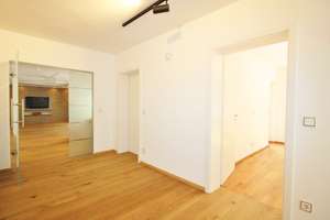 "Exklusive Premiumlage in Passau"
Großzügige Villa mit reichlich Platz, viel Privatsphäre und traum – Die vollständige Adresse der Immobilie erhältst du vom Anbieter., 94034 Hacklberg, Passau – Vorschaubild 42