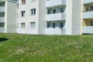 Helle 4-Zimmer Erdgeschosswohnung mit Balkon in Paderborn – Die vollständige Adresse der Immobilie erhältst du vom Anbieter., 33100 Kernstadt, Paderborn – Vorschaubild 2