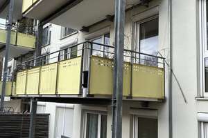 Moderne helle 4 Zimmer- Wohnung mit Blick auf Pasinger Stadtpark – möbliert