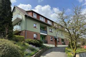 Ruhige 4-Zi-Wohnung mit Balkon, Talblick & Garage – Natur, Aussicht, Sackgasse – Die vollständige Adresse der Immobilie erhältst du vom Anbieter., 38685 Langelsheim – Vorschaubild 1