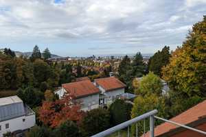 Von Privat: Reihenhaus mit unverbaubaren Panoramablick über Freiburg – Freiburg im Breisgau – Vorschaubild 1