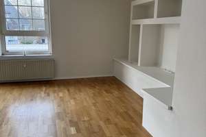große offene lichtdurchflutete Wohnung für Pärchen