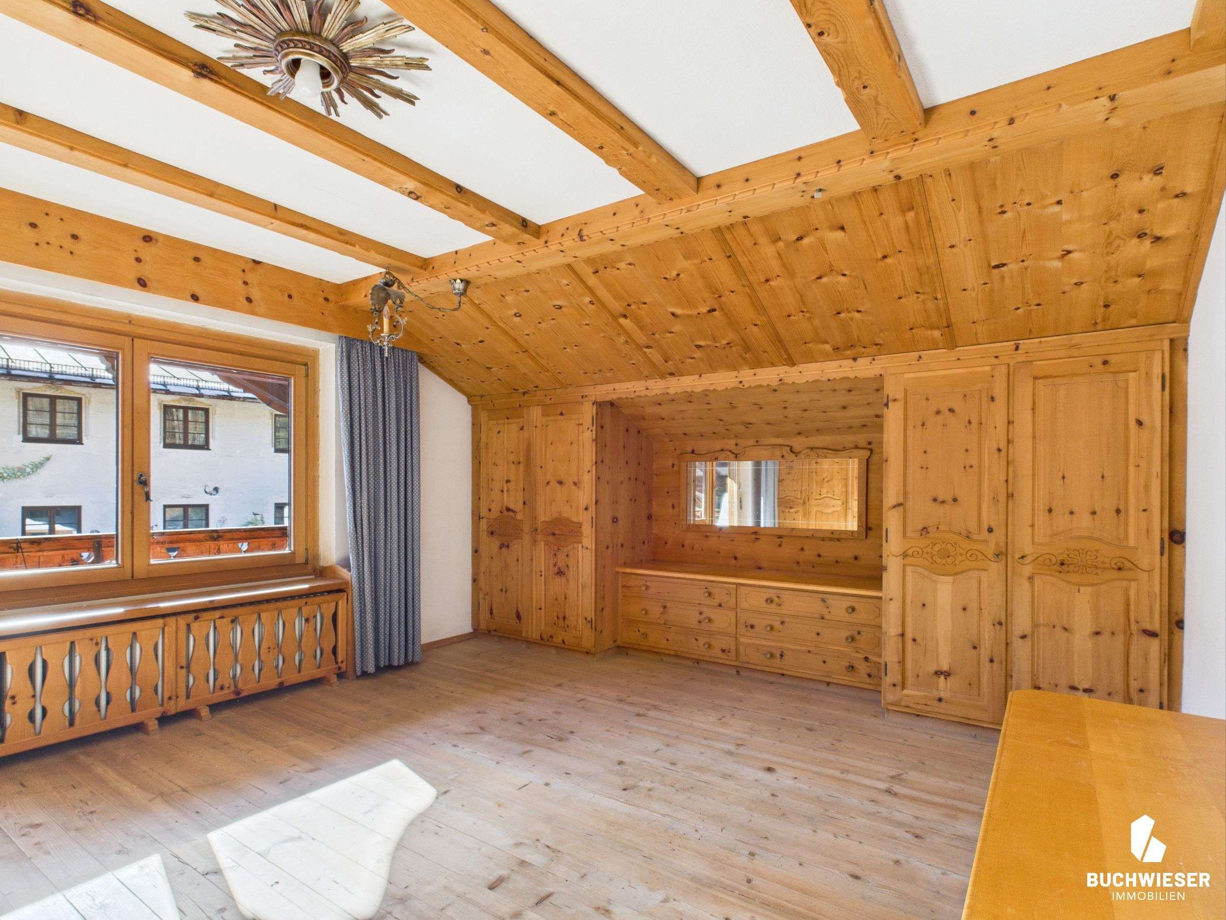 Immobilie in Grainau - Alpines Juwel in bester Zentrumslage von Grainau – Wohnen, Handwerk & Charakter unter der Zugspitze - Bild 2
