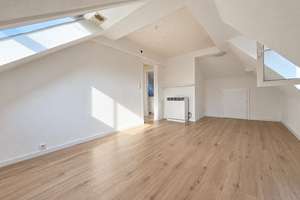 6,1 % Rendite: Renovierte, vermietete 2-Zi.-DG-Wohnung in Stuttgart-Ost *PROVISIONSFREI* – 70188 Ostheim, Stuttgart – Vorschaubild 2