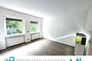 Helle 3-Zimmerwohnung mit Balkon, Garage und EBK!