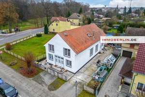 IMMOBERLIN.DE - Total modernisiert! Sehr attraktives Haus mit besonderem Charme & Sonnenterrasse – Die vollständige Adresse der Immobilie erhältst du vom Anbieter., 15938 Golßen – Vorschaubild 2