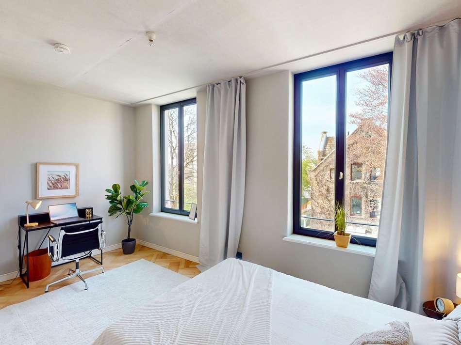 GÄSTEZIMMER & BÜRO.jpg