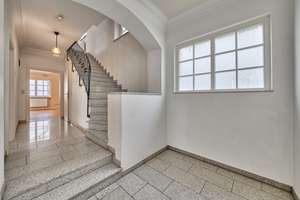 HISTORIC SINGLE-FAMILY HOUSE! With approx. 230m², 7.5-room, 5.5-bed, 2.25-bath and XL roof terrace – Die vollständige Adresse der Immobilie erhältst du vom Anbieter., 55294 Bodenheim – Vorschaubild 4