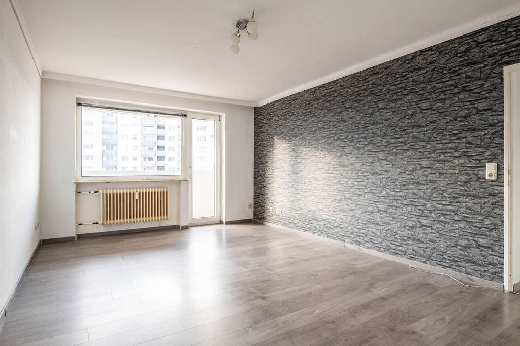 Immobilie in Maintal - Maintal-Bischofsheim: Gepflegte 3-Zimmer-Wohnung mit West-Loggia und herrlichem Ausblick - Bild 1