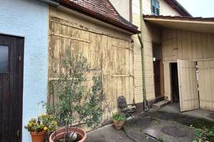 Charmantes Stadthaus mit Geschichte – Ihr neues Familienzuhause – Die vollständige Adresse der Immobilie erhältst du vom Anbieter., 70327 Untertürkheim (Ortsteil), Stuttgart – Vorschaubild 9