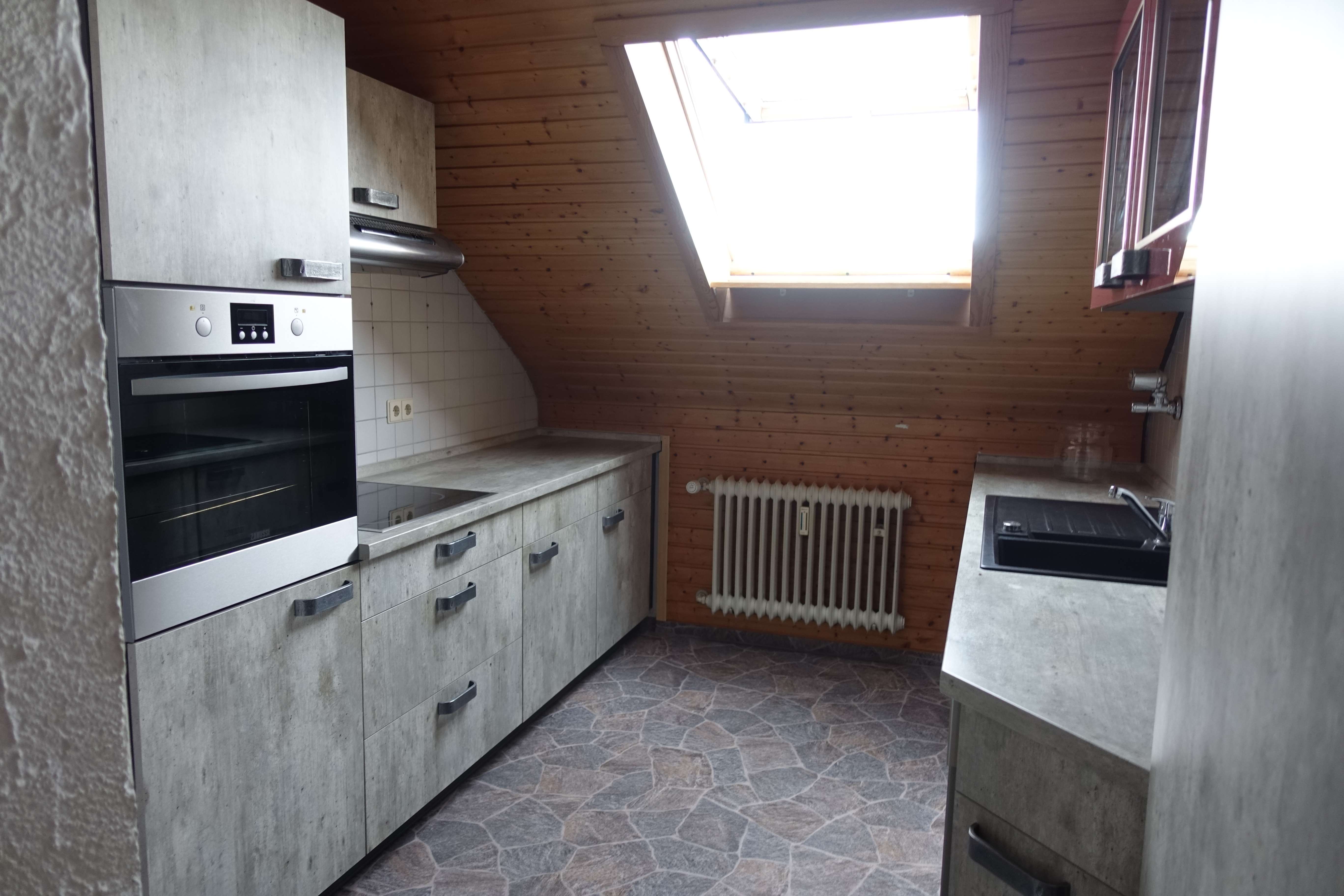 Immobilie in Aichtal - Ruhig gelegene 2-Zimmer-Wohnung im Dachgeschoss in Aichtal-Grötzingen - Bild 2