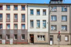 Investment: Gepflegtes Mehrfamilienhaus mit Praxisfläche