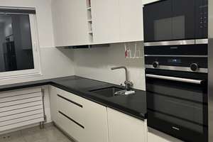 Möbliertes modernes 6,5-Zimmer Haus mit hellem Wohnzimmer , tolle Terrasse und Einbauküche – 71229 Leonberg – Vorschaubild 15