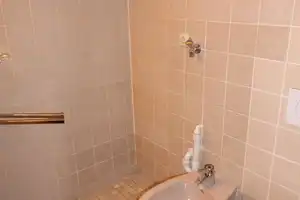 Property thumbnail 9