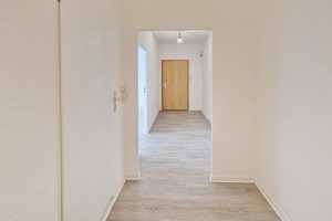 Große 1-Zimmer-Wohnung mit Balkon! Wir renovieren - Sie ziehen ein! Schon jetzt besichtigen! – Leutewitzer Ring 28, 1169 Dresden – Vorschaubild 10